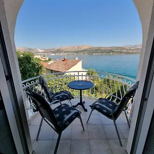 https://apartment-matej-trogir.hotels-in-trogir.com